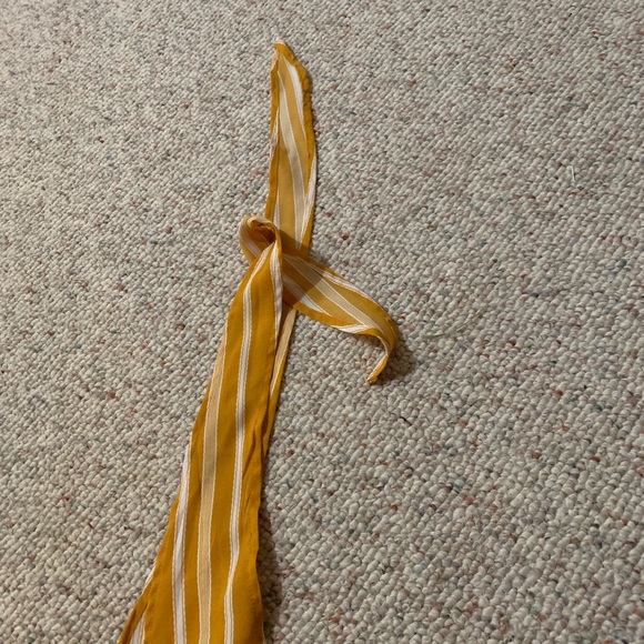 Yellow matching set - Picture 2 of 4